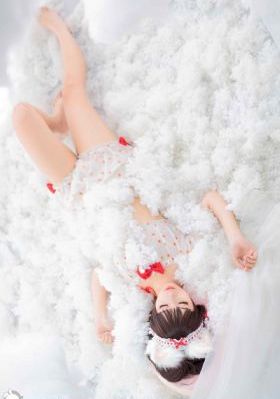 国产午夜精品理论片a级探花_1080P高清免费观看