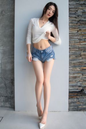 日韩丝袜美女在线_在线视频网