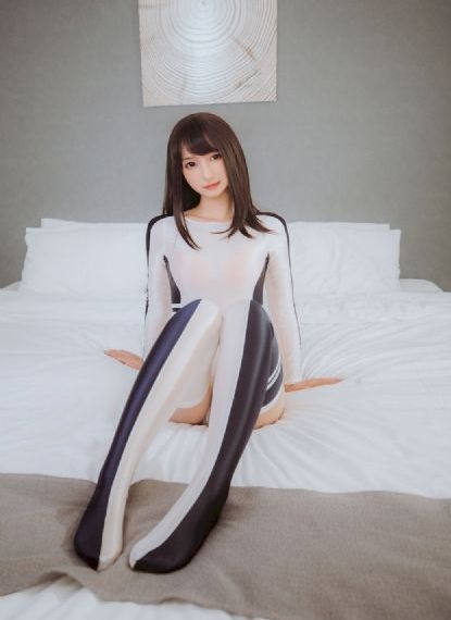 日韩卡1卡2卡三卡免费_超清手机免费观看完整